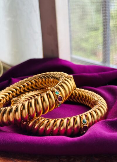 Antique Shinde shahi Kundan rode 2pc