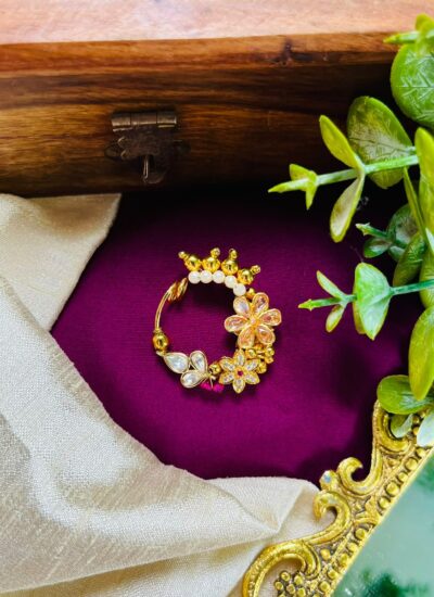 Round shape Kundan Nath