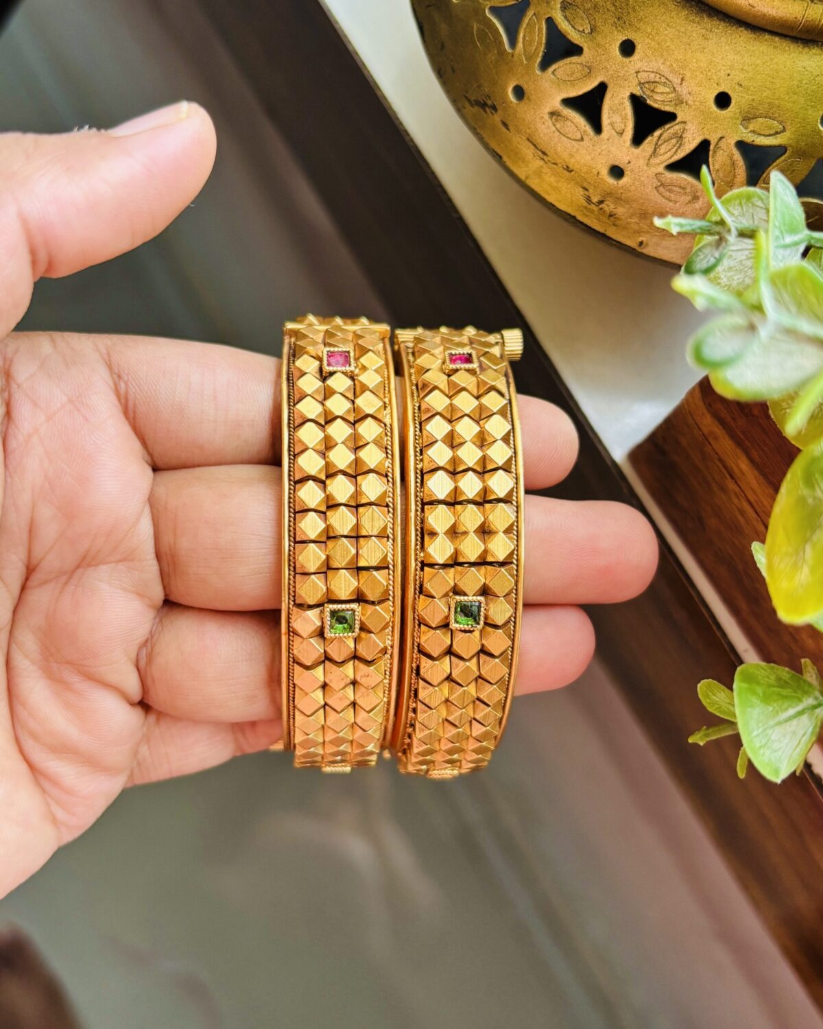 Ashtapailu bangles 2pc