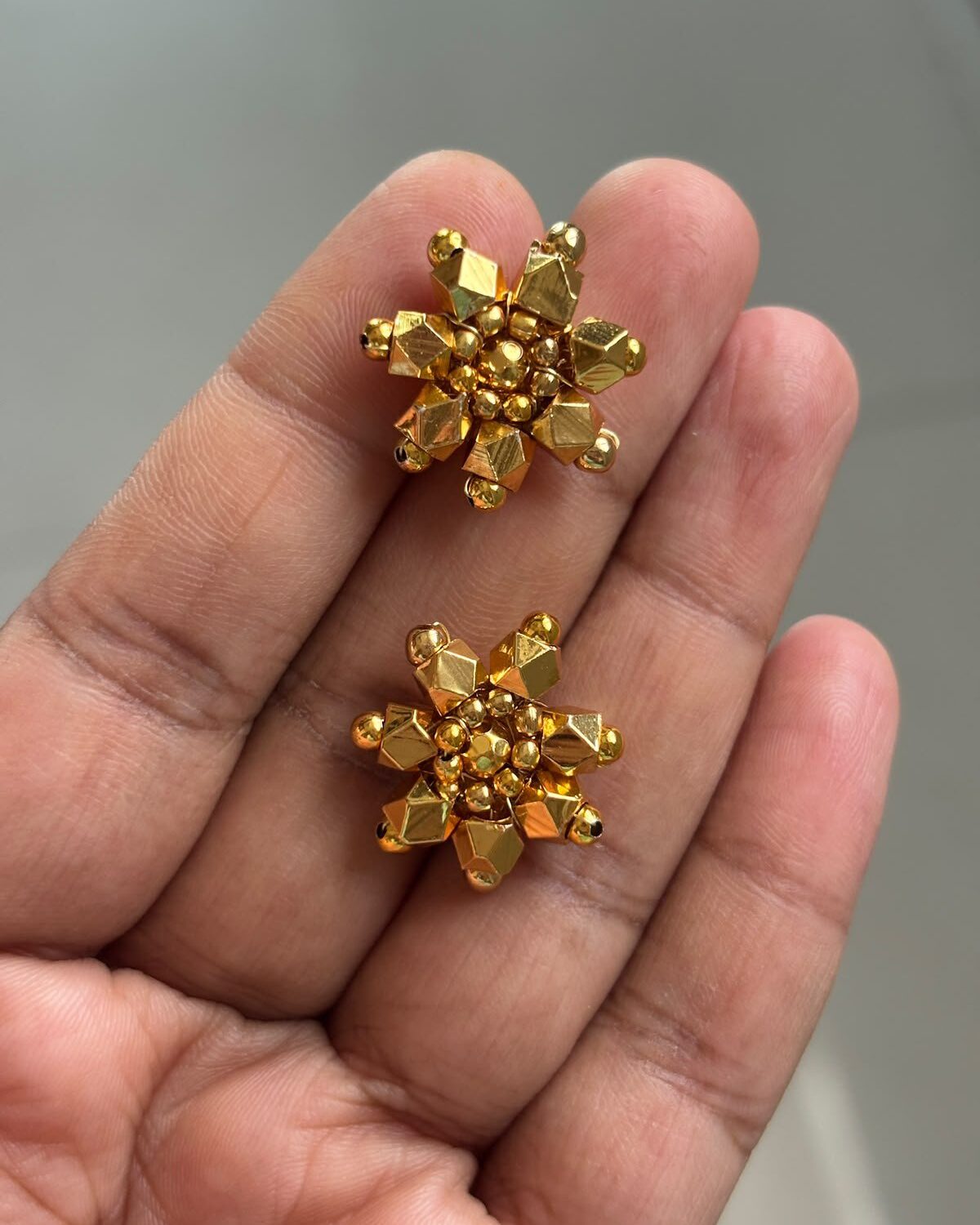 ashtapailu kudi’s Studs