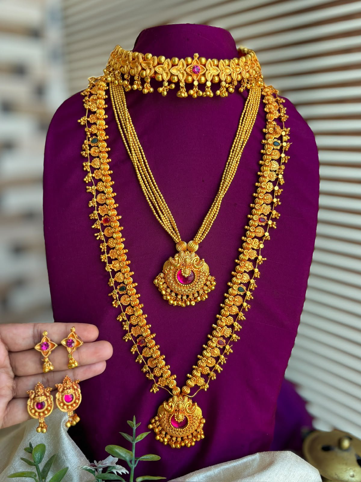Kolhapuri set