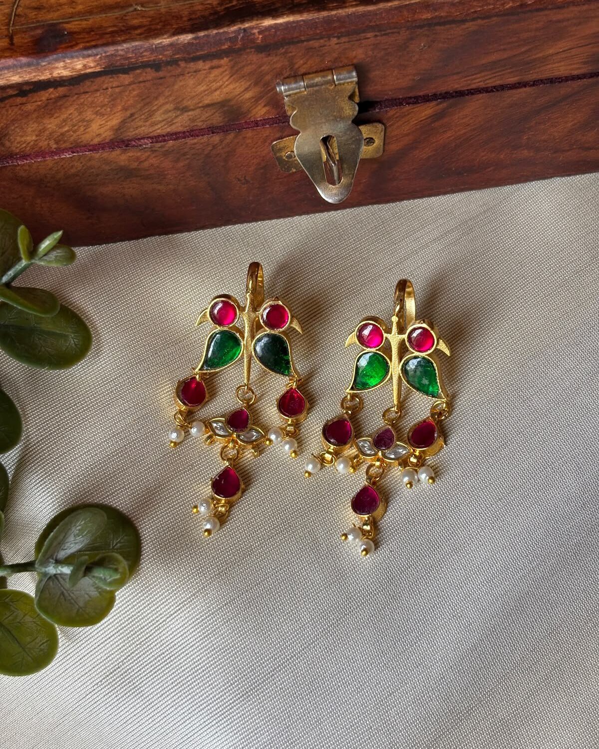 jadau Kundan Bugadi