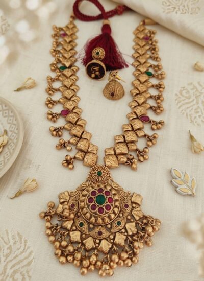 Antique polished saaj