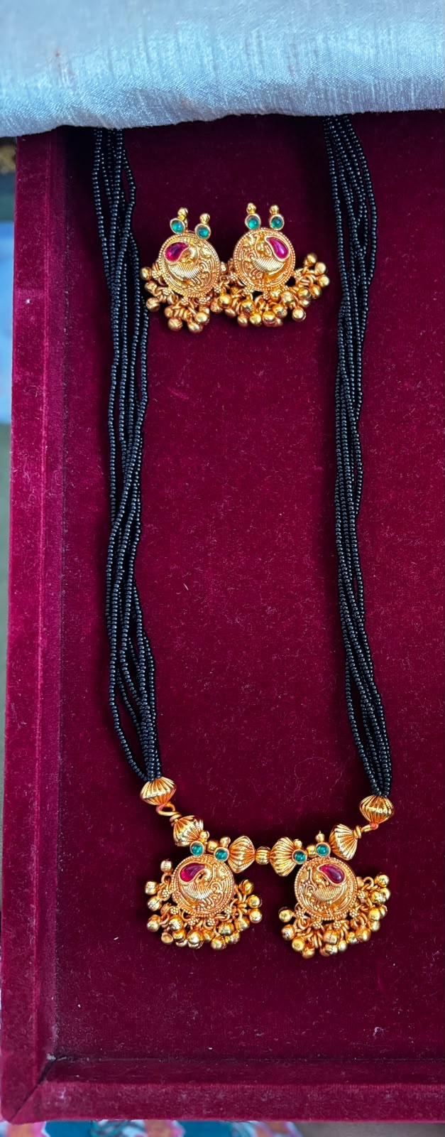 Mayur mangalsutra