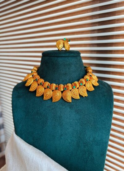Mango necklace