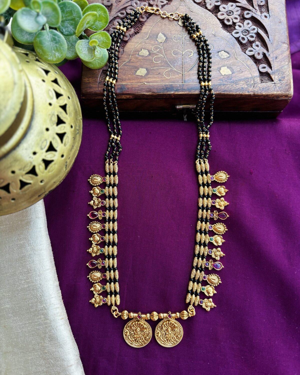 Antique Kolhapuri mangalsutra