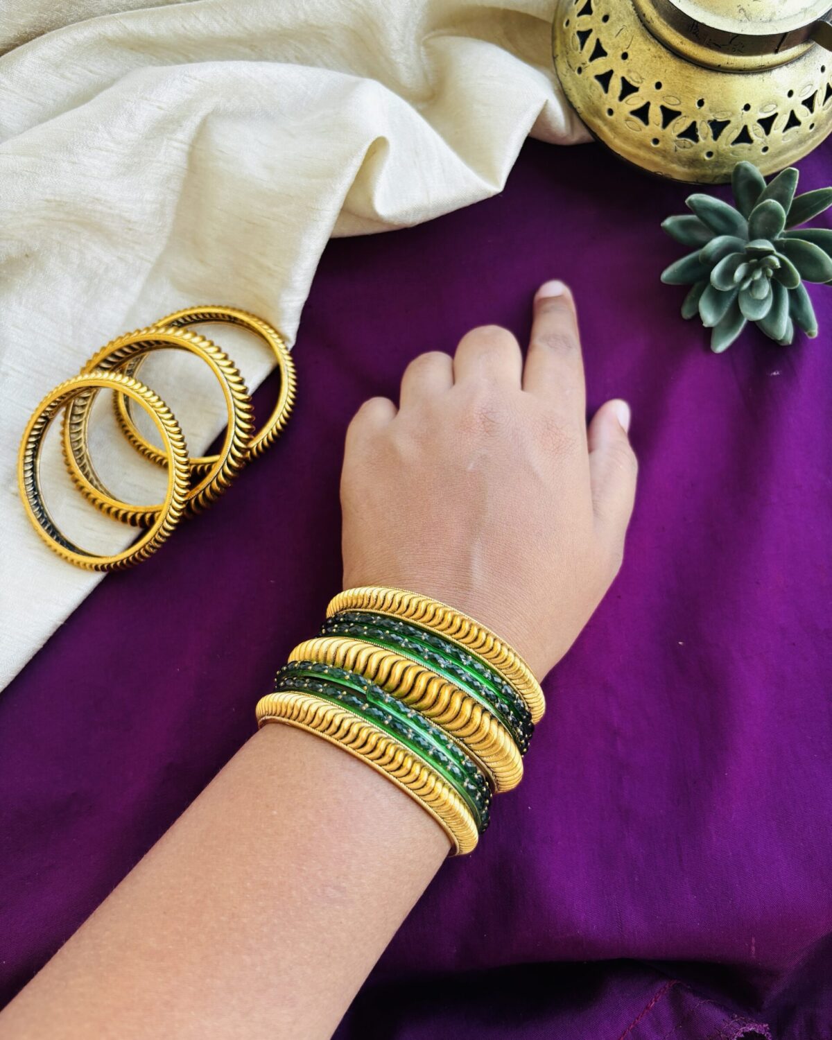 Antique shinde shahi bangles 6pc set